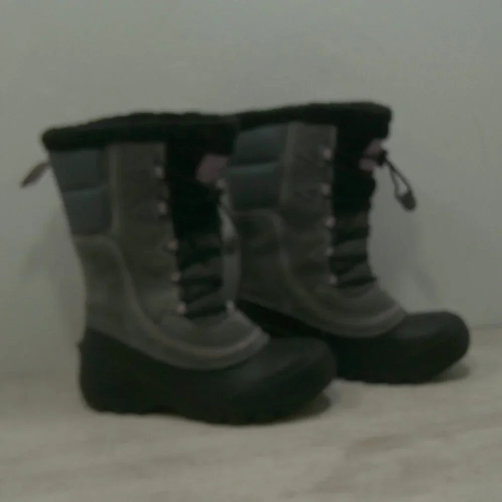 The North Face Shellista Lace up Gray Pink Waterproof Winter Snow Boot Size 3
